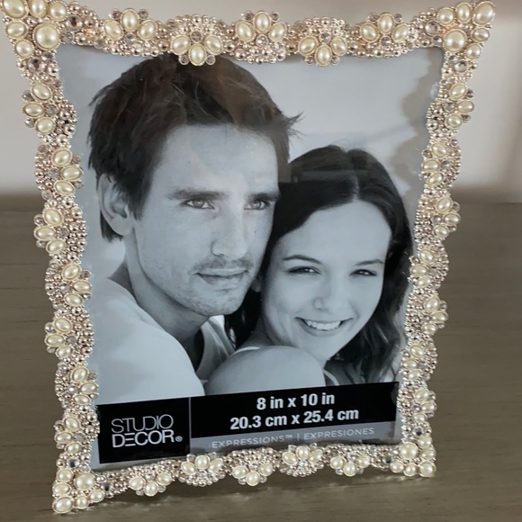Studio Decor Other - Studio Decor Bejeweled 8 x 10 Frame!